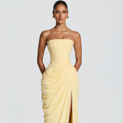 Robe Longue Élégance Sculptée